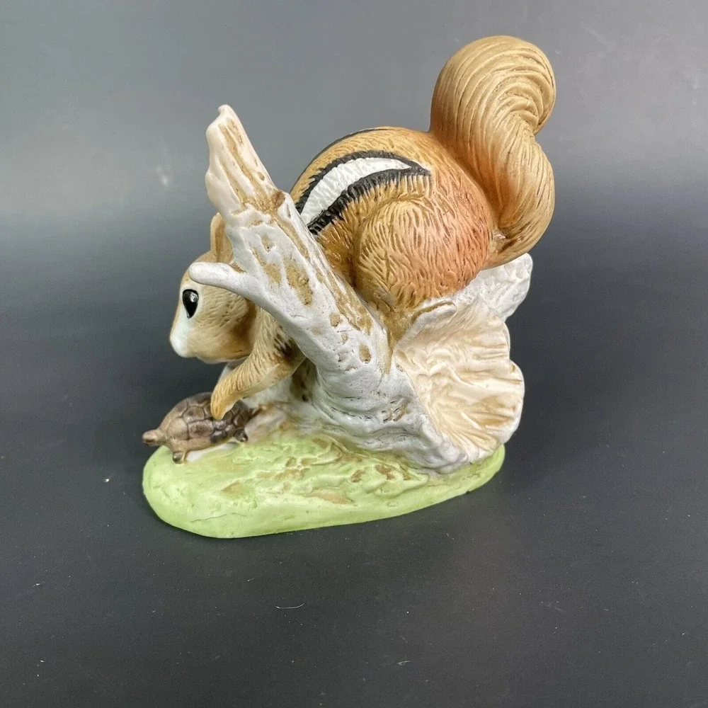 Vintage‎ Homco Chipmunk On Log With Turtle Porcelain Figurine 4 1/2
